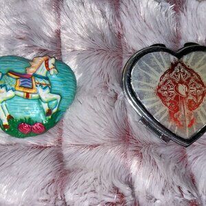Lot of 2 Heart items